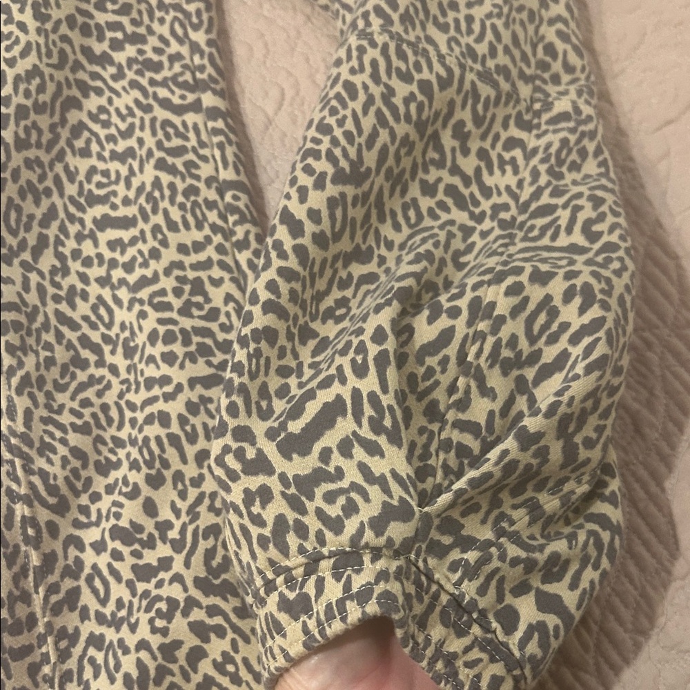 DAILY PRACTICE ANTHROPOLOGY Animal Print Hoodie and Zola Joggers - Picture 14 of 16